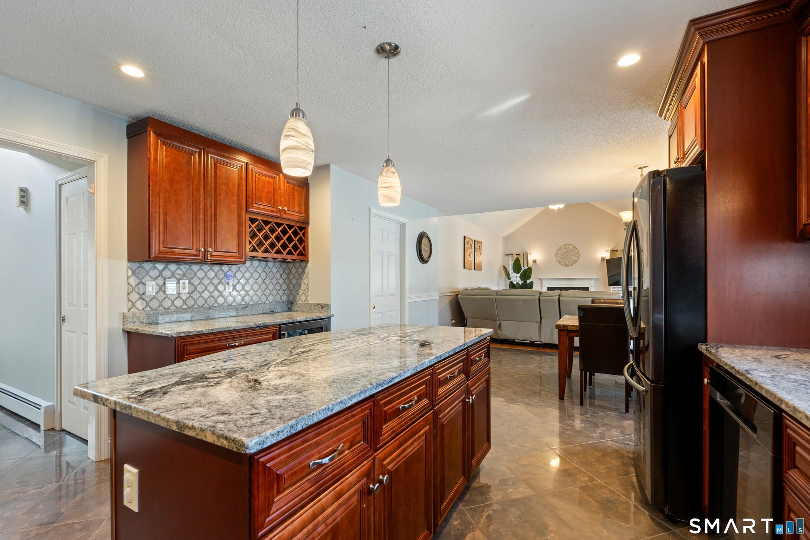 453 Burlington Road Photo 5