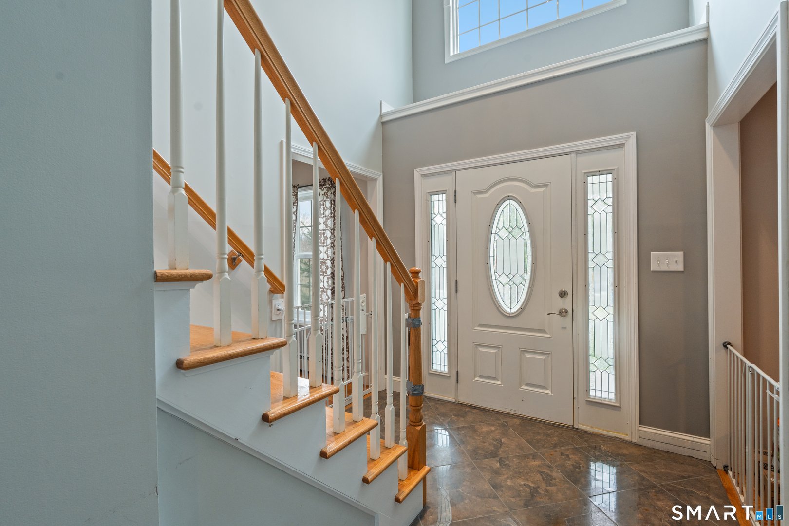 453 Burlington Road Photo 12