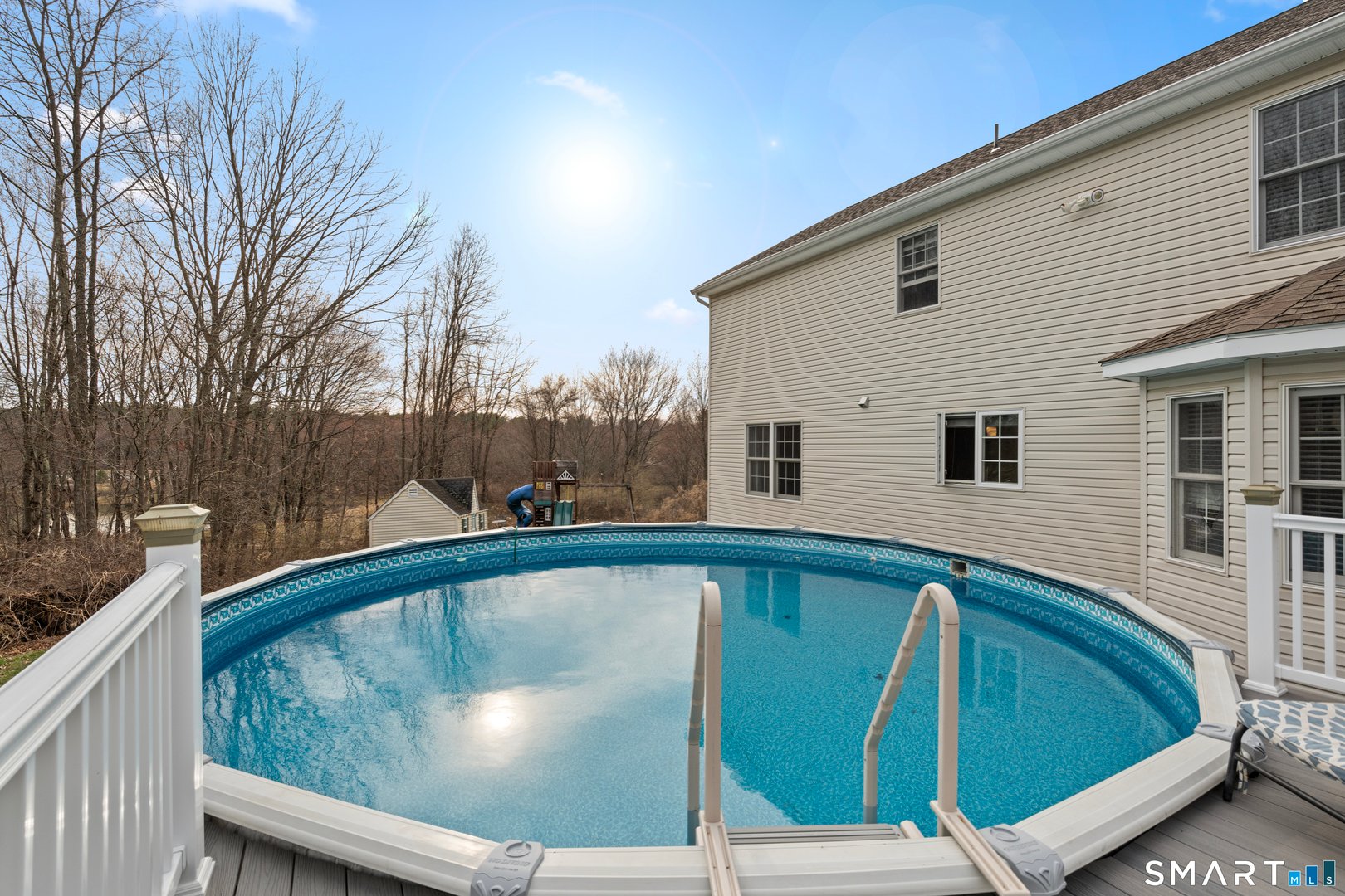 453 Burlington Road Photo 32