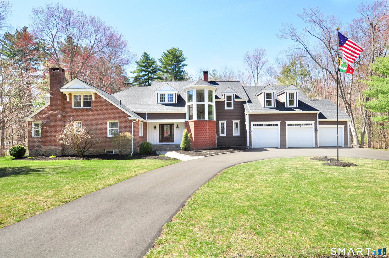 82 Indian Hill Road Photo 1