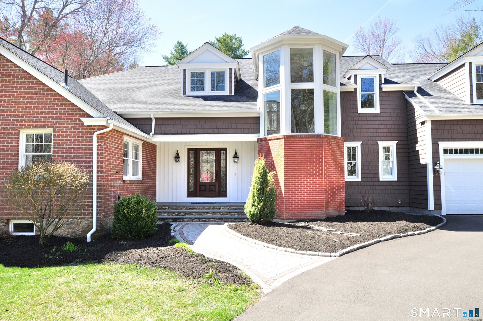 82 Indian Hill Road Photo 2