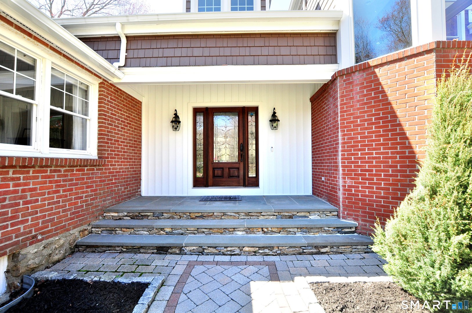 82 Indian Hill Road Photo 3