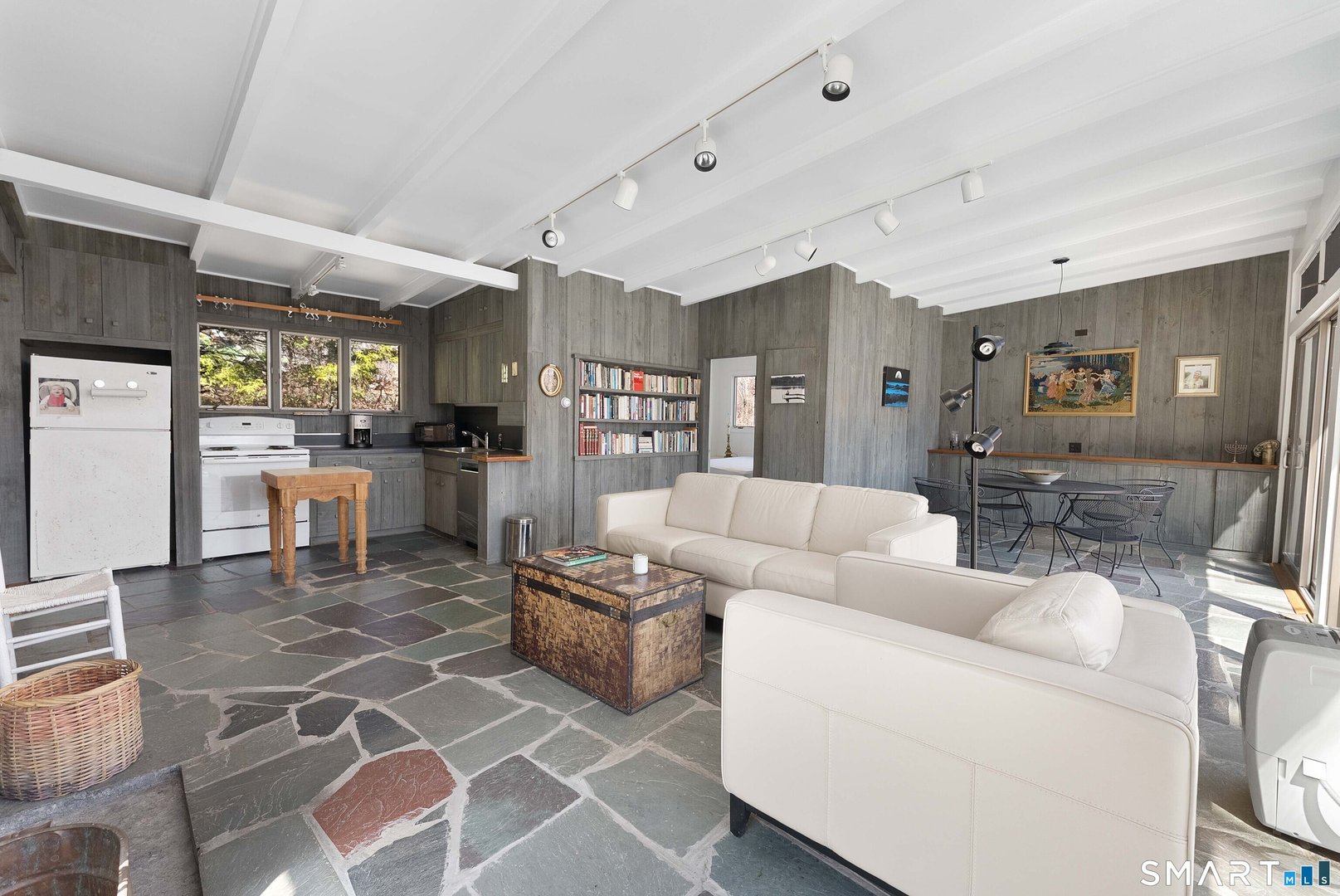 14 Straight Rd Road Photo 11