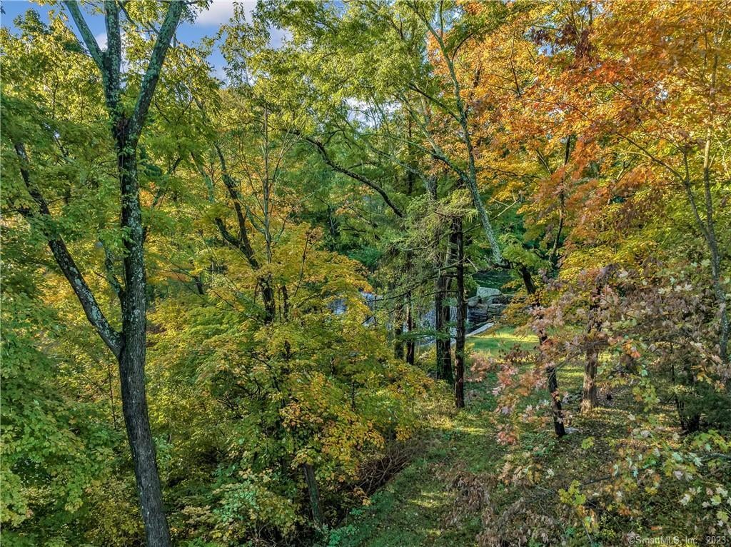 191 Huntington Street Photo 17