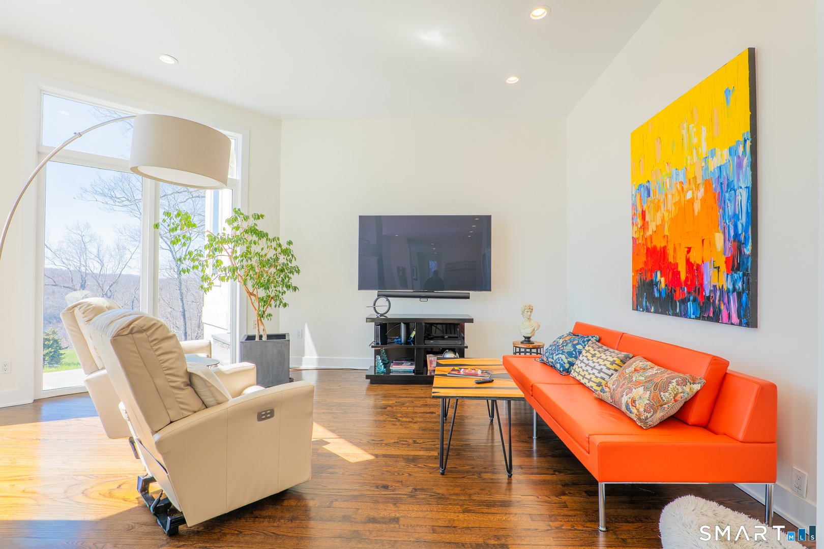 216 Kuhne Road Photo 12