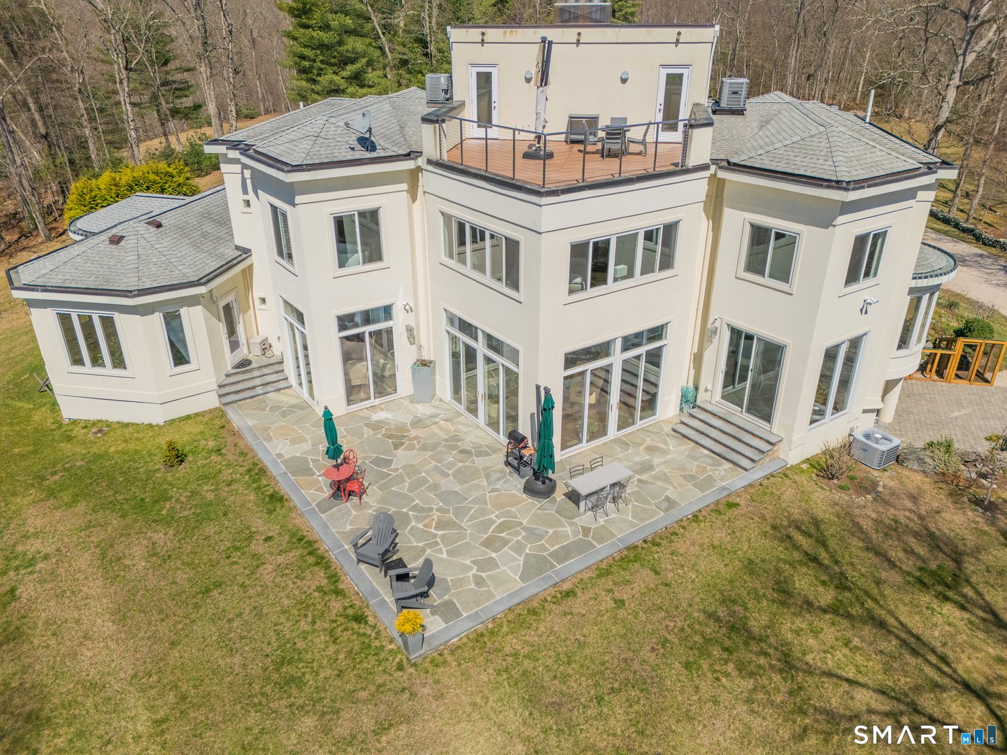 216 Kuhne Road Photo 33