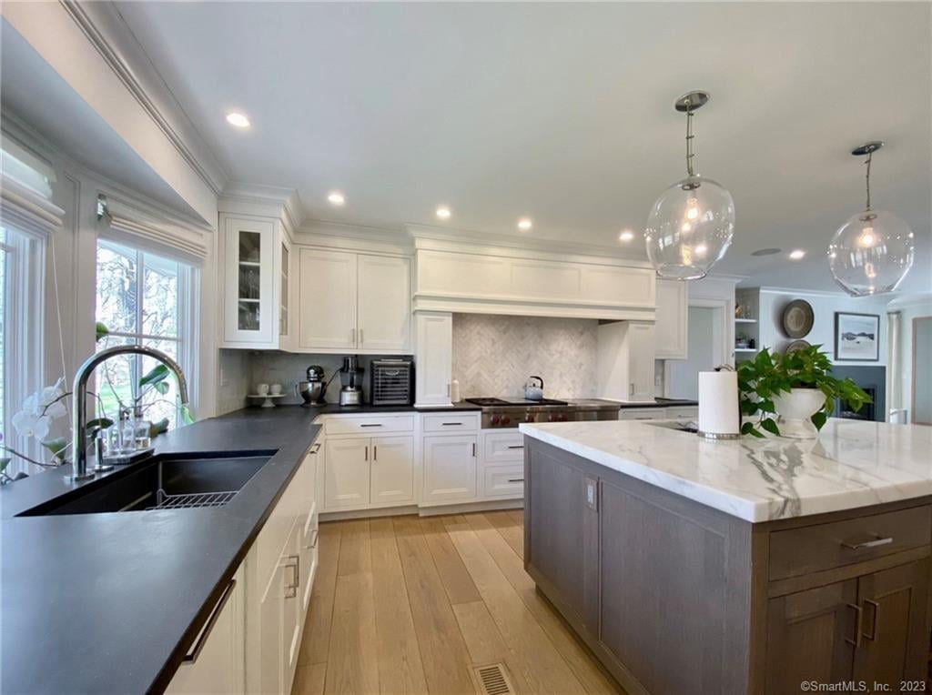 7 Whaling Road Photo 8