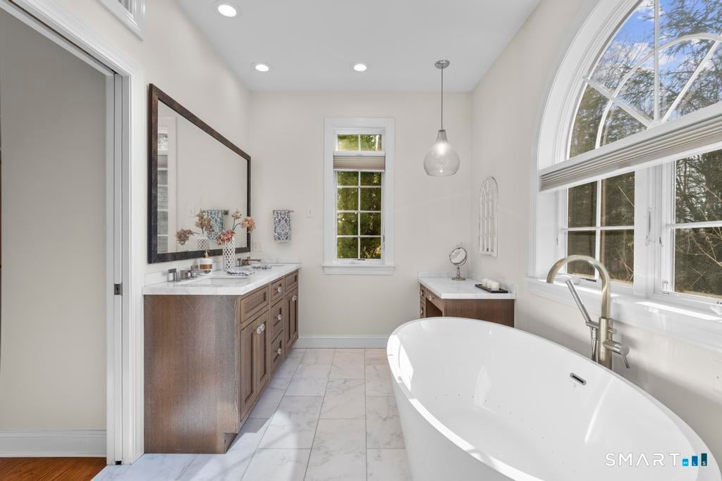 14 Cleft Rock Road Photo 18