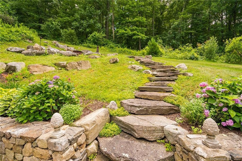 260 White Deer Rocks Road Photo 5