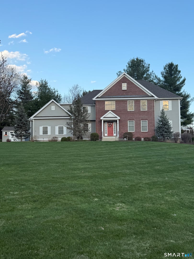 2 Gatehouse Road Photo 1