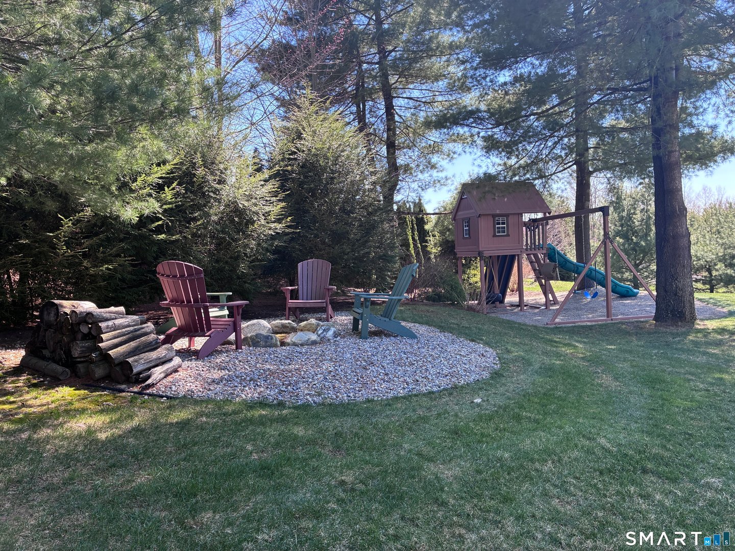 2 Gatehouse Road Photo 5