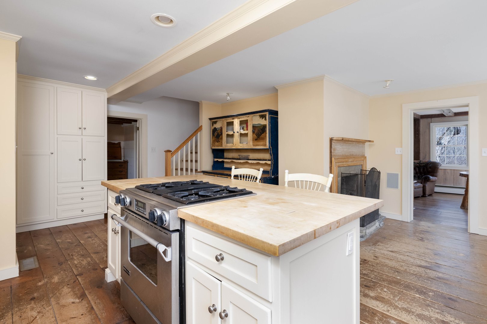 180 Green Hill Road Photo 6