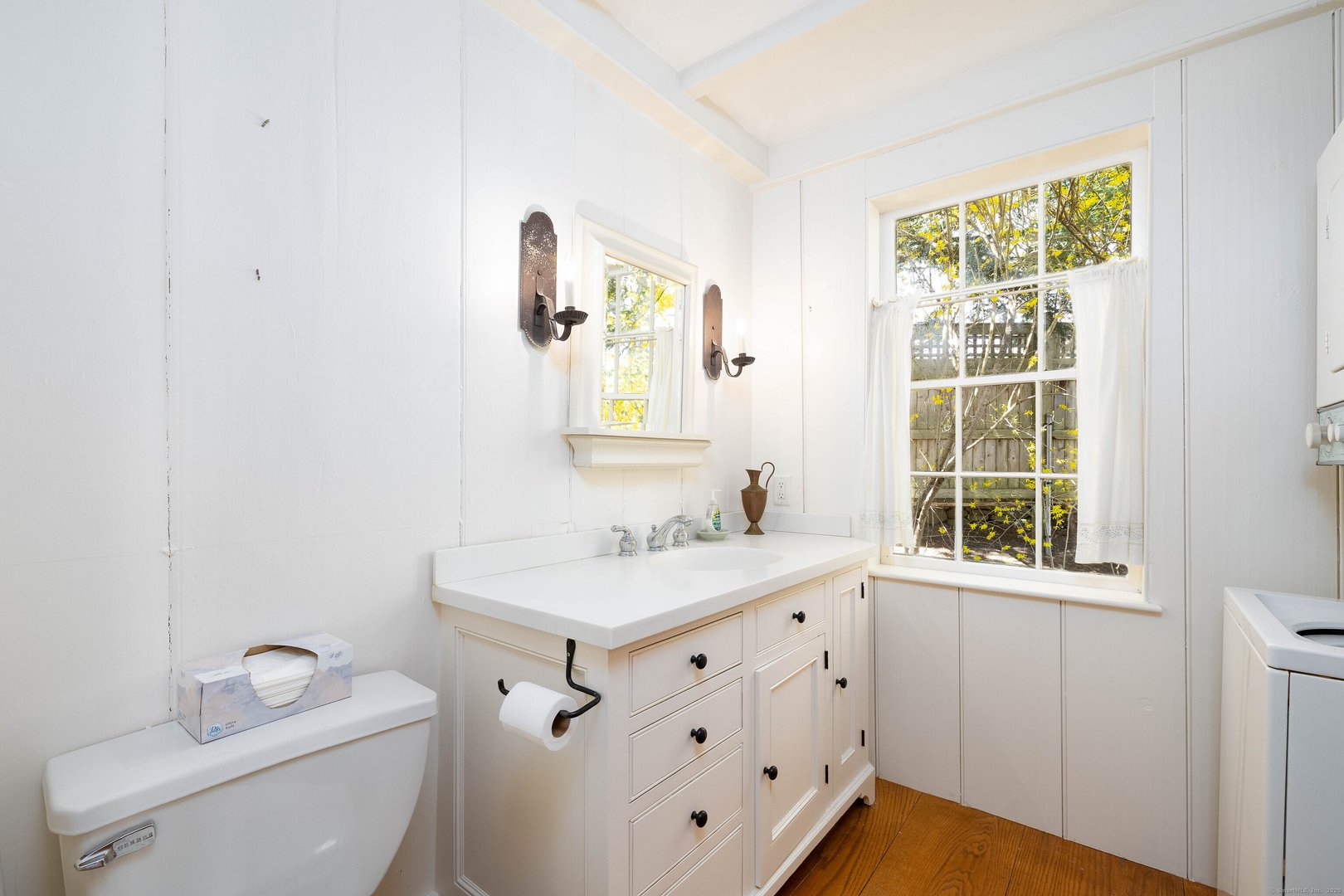 180 Green Hill Road Photo 16