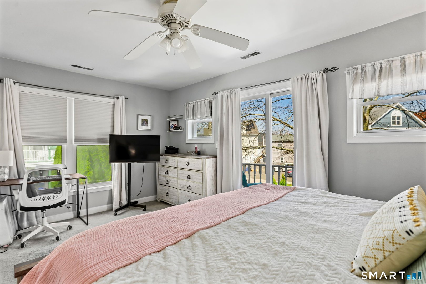 4 Seabreeze Avenue  #B Photo 24