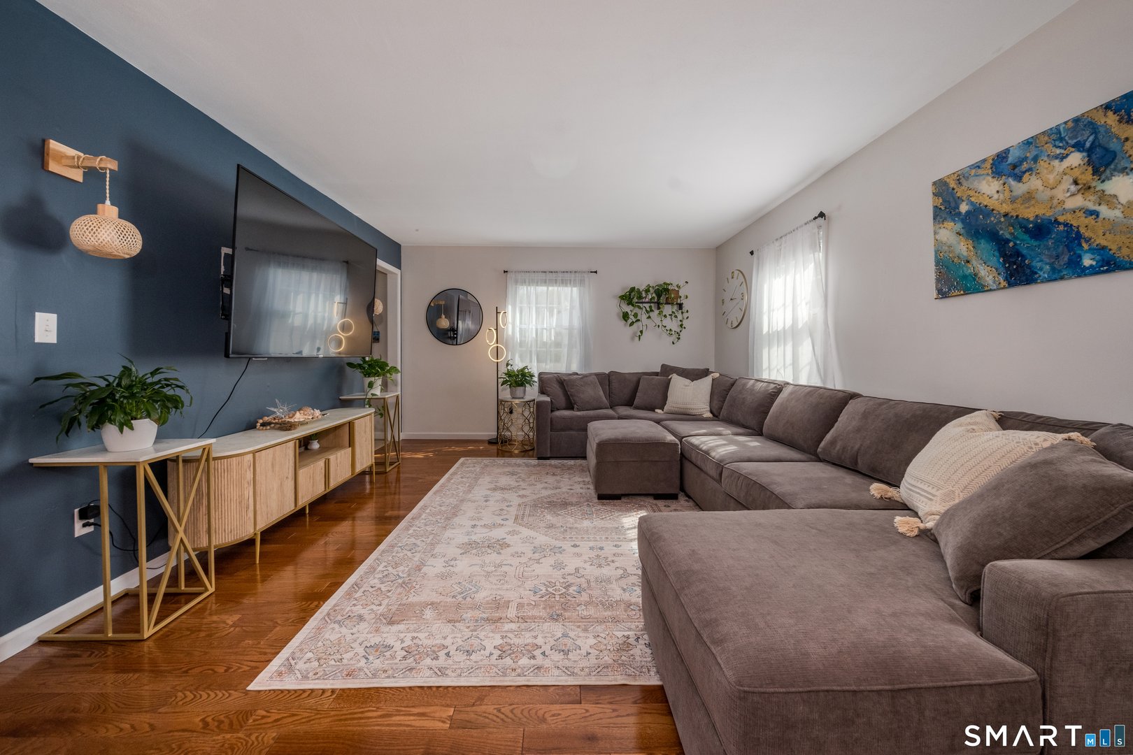 2 Lakeview Terrace Photo 10