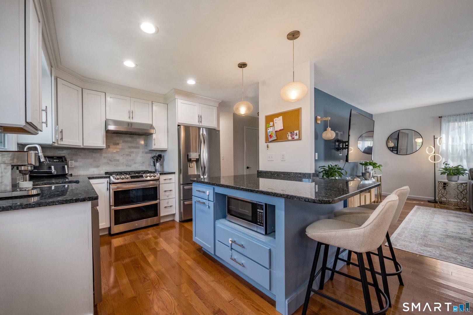 2 Lakeview Terrace Photo 15