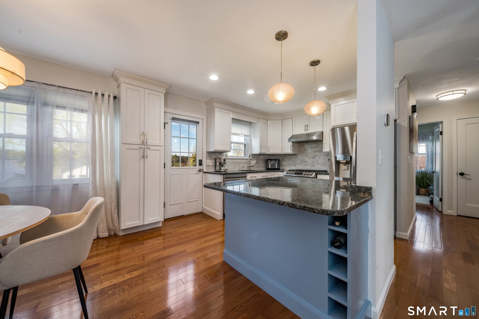 2 Lakeview Terrace Photo 16