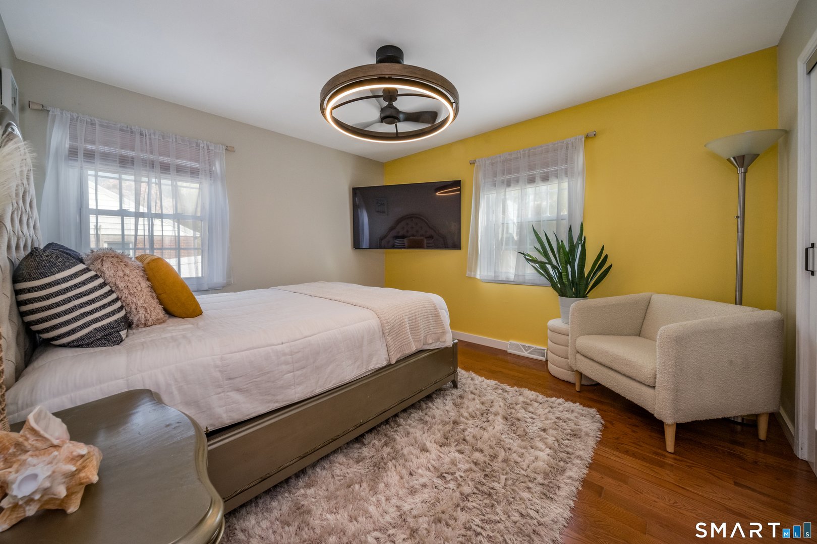 2 Lakeview Terrace Photo 18