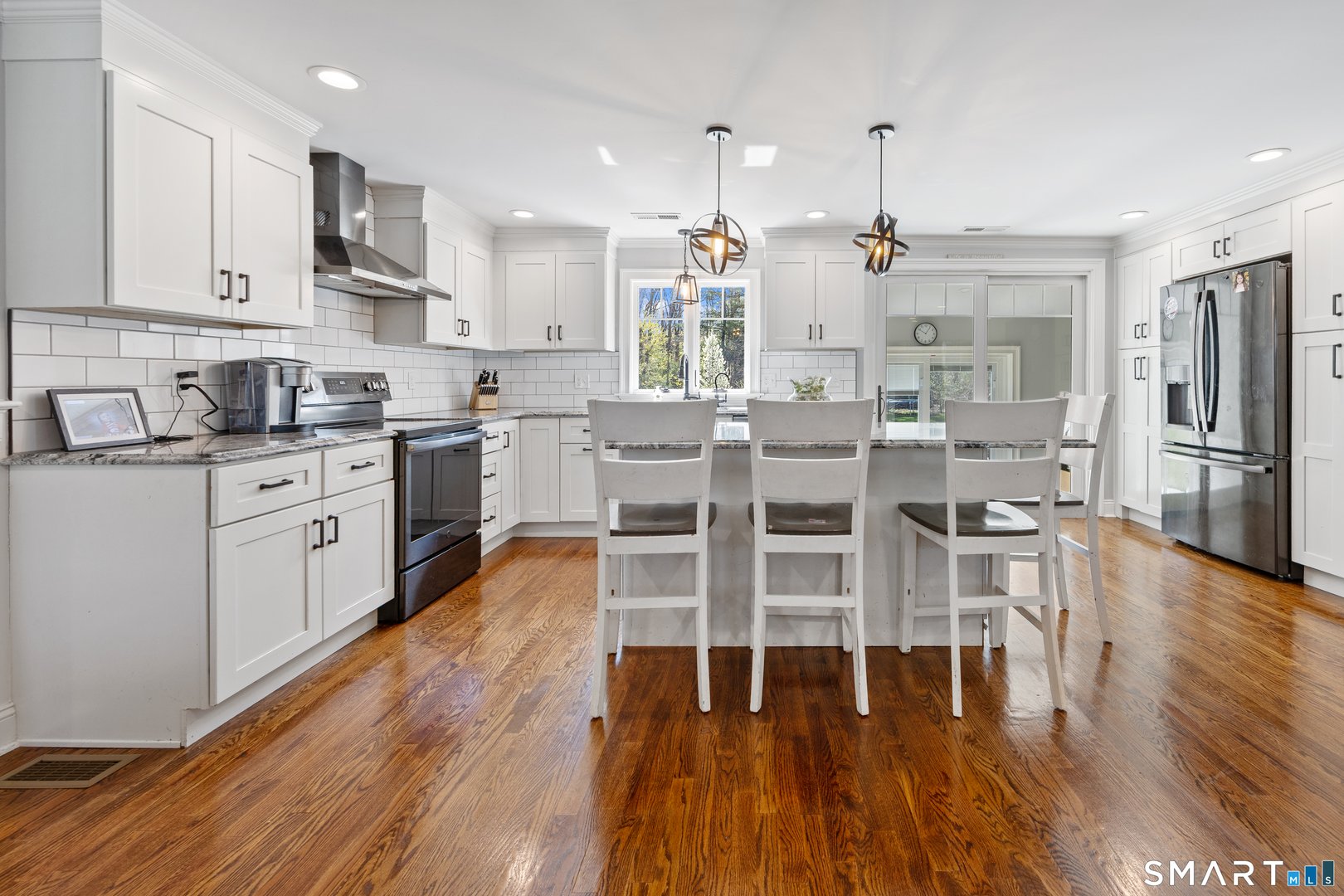 28 Maplewood Lane Photo 7