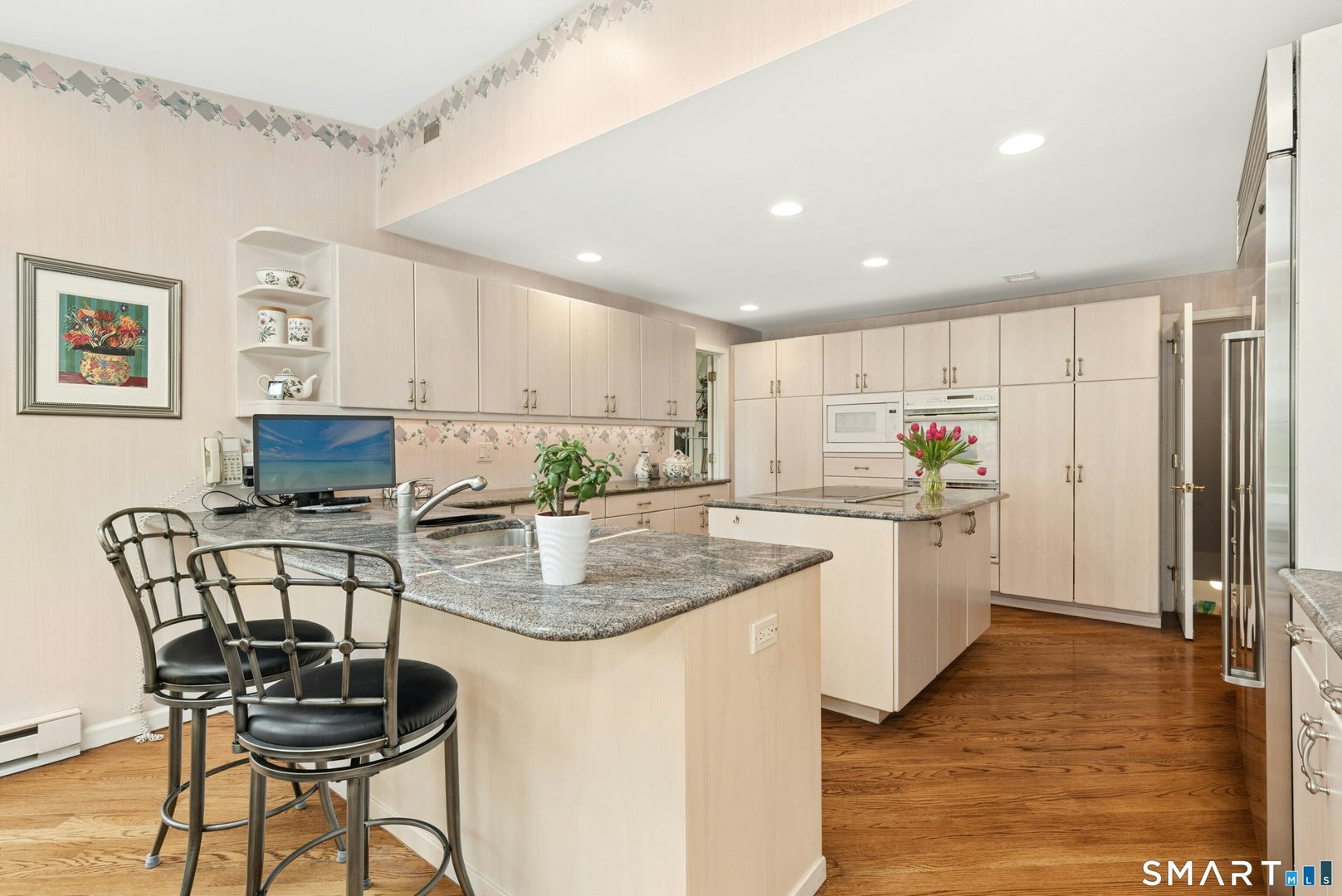95 Alexandra Drive Photo 14
