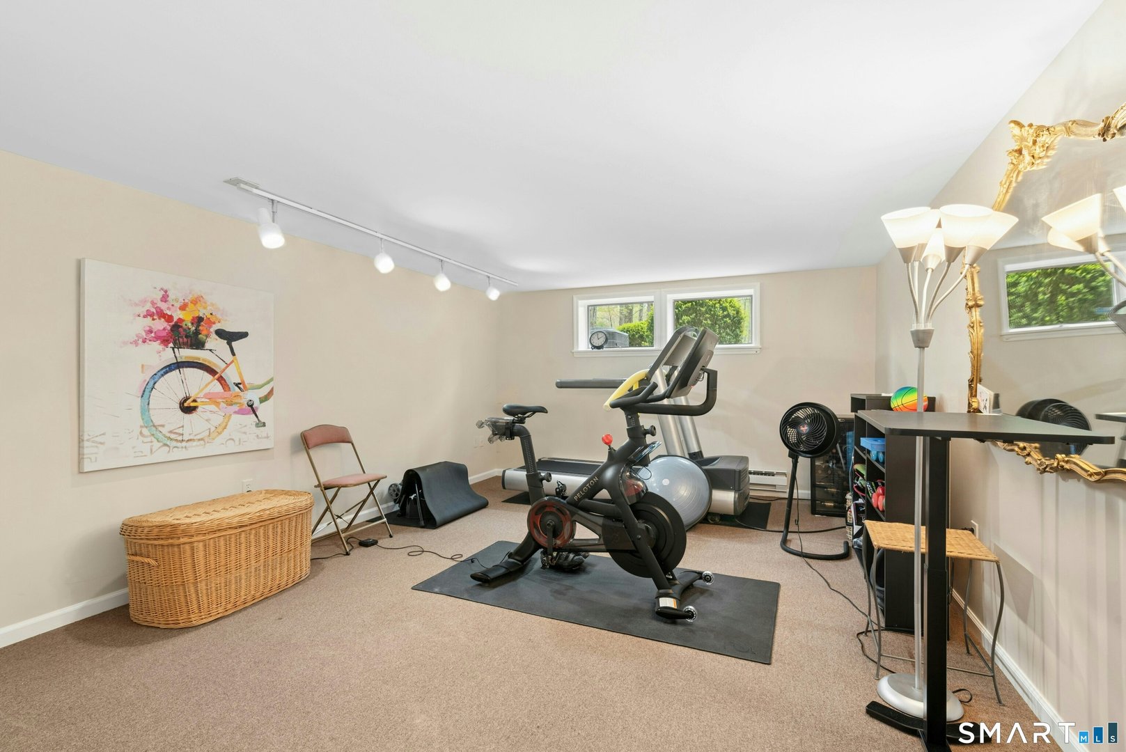 95 Alexandra Drive Photo 30