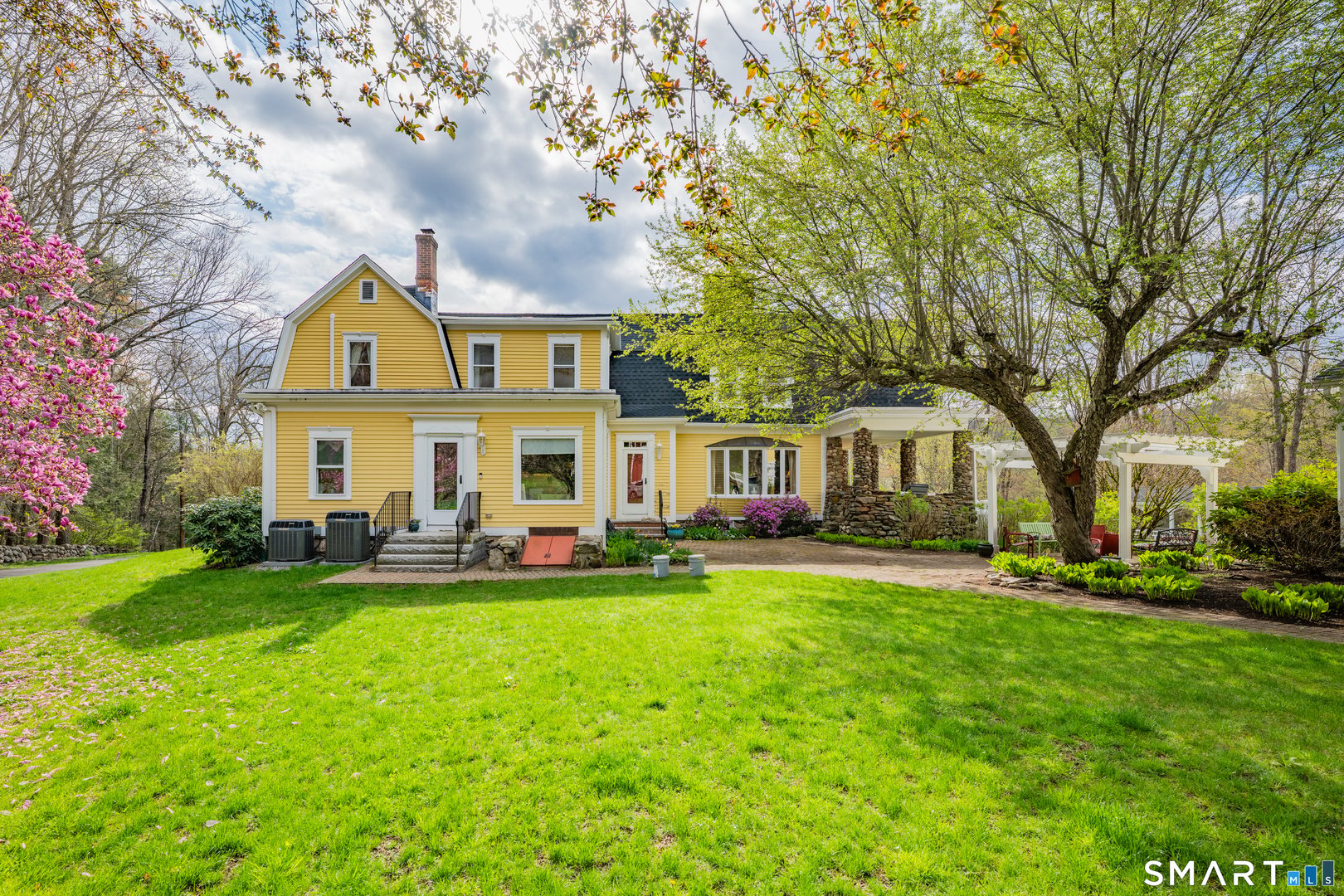 27 Highland Avenue Photo 31
