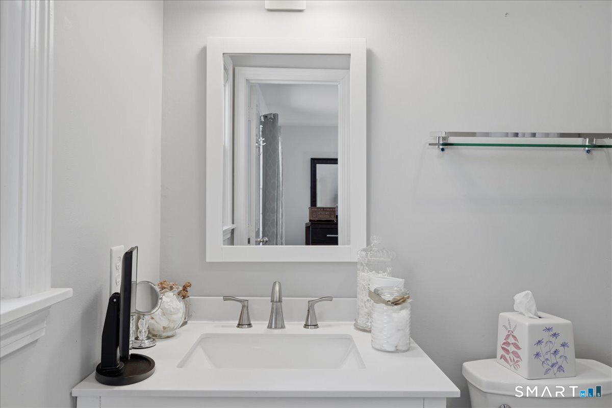 15 Hampshire Road #15 Photo 13