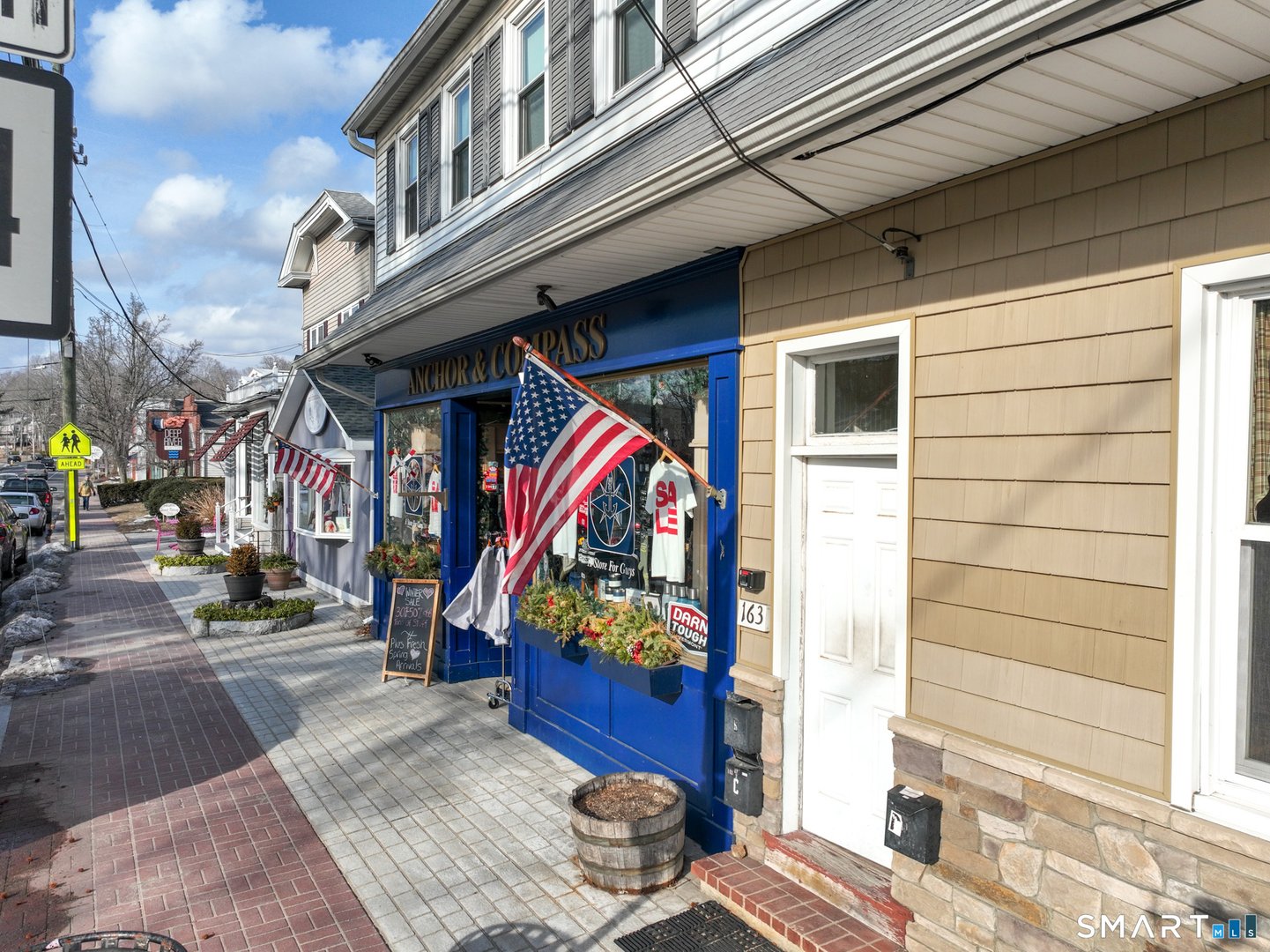 163 Main Street Photo 9