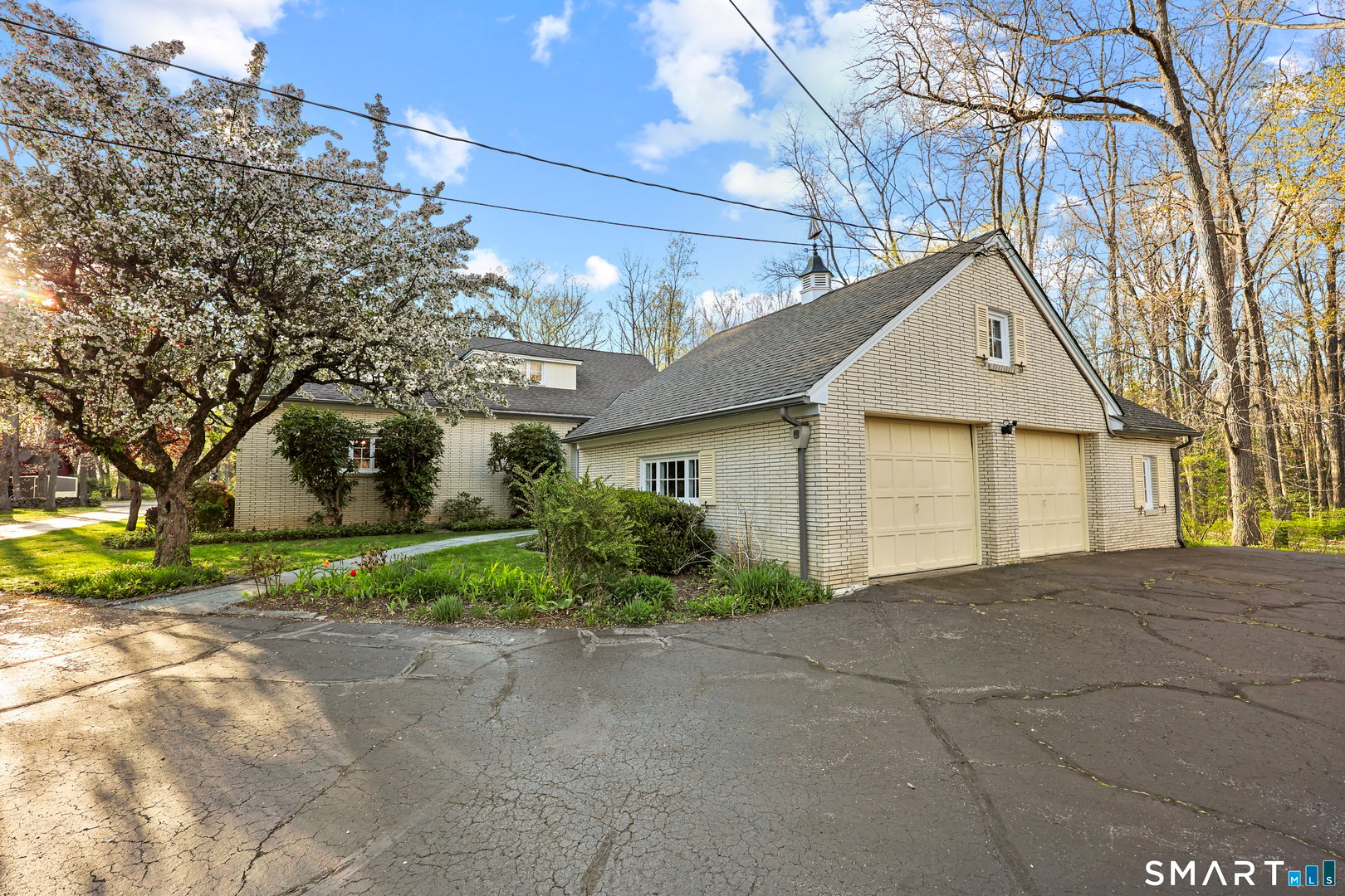 34 Green Acres Road Photo 3