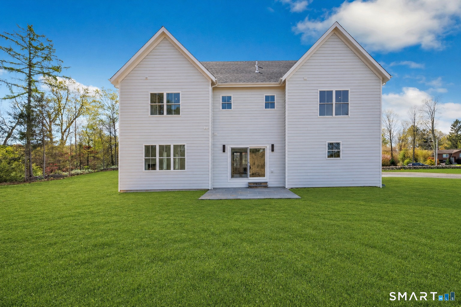 355 Spring Hill Road Photo 23