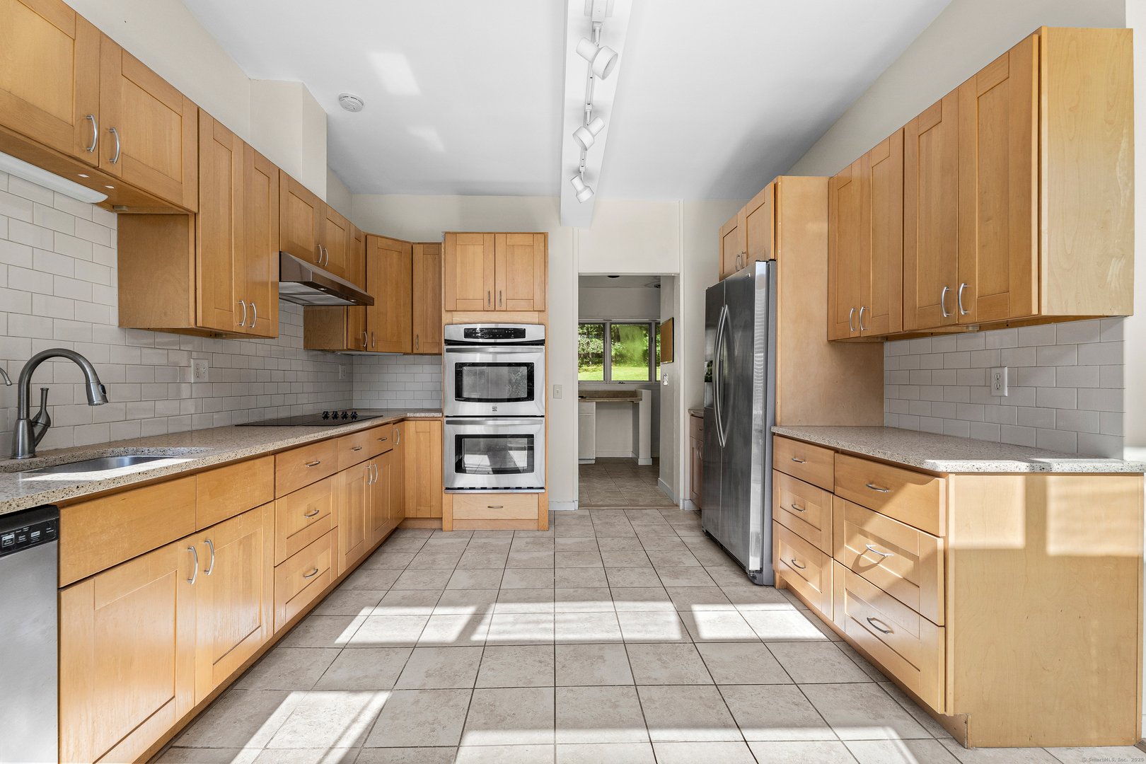 23 Vine Hill Road Photo 8