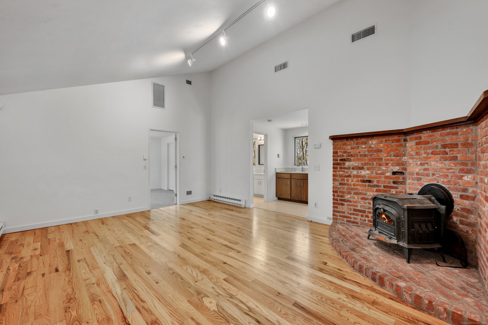 23 Vine Hill Road Photo 19