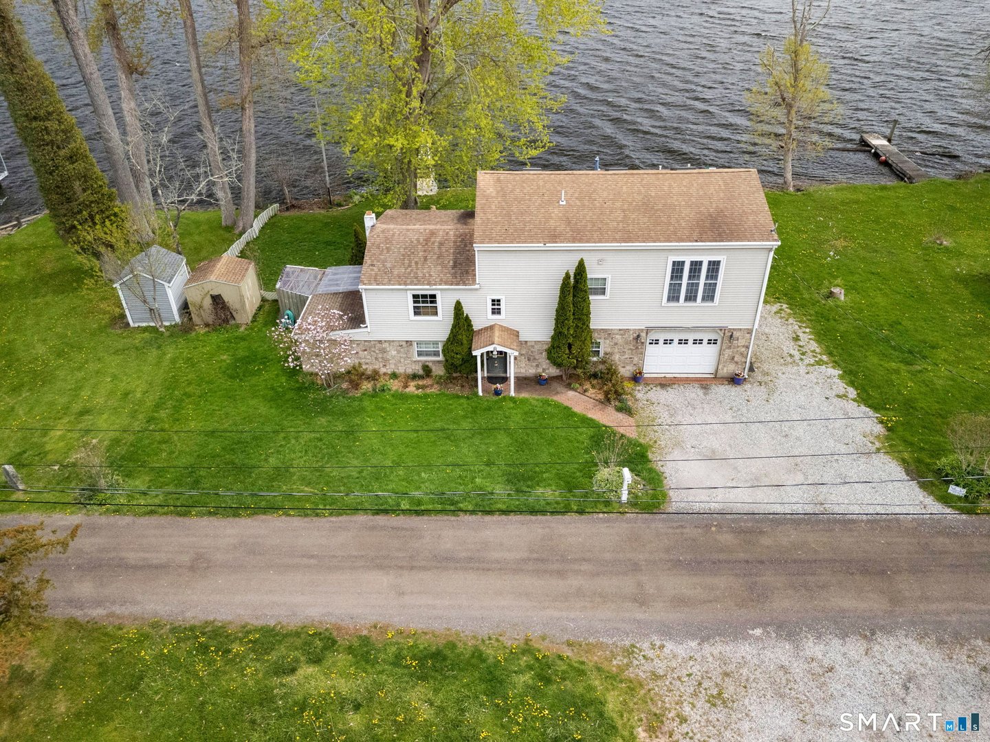 84 Little Meadow Road Photo 4