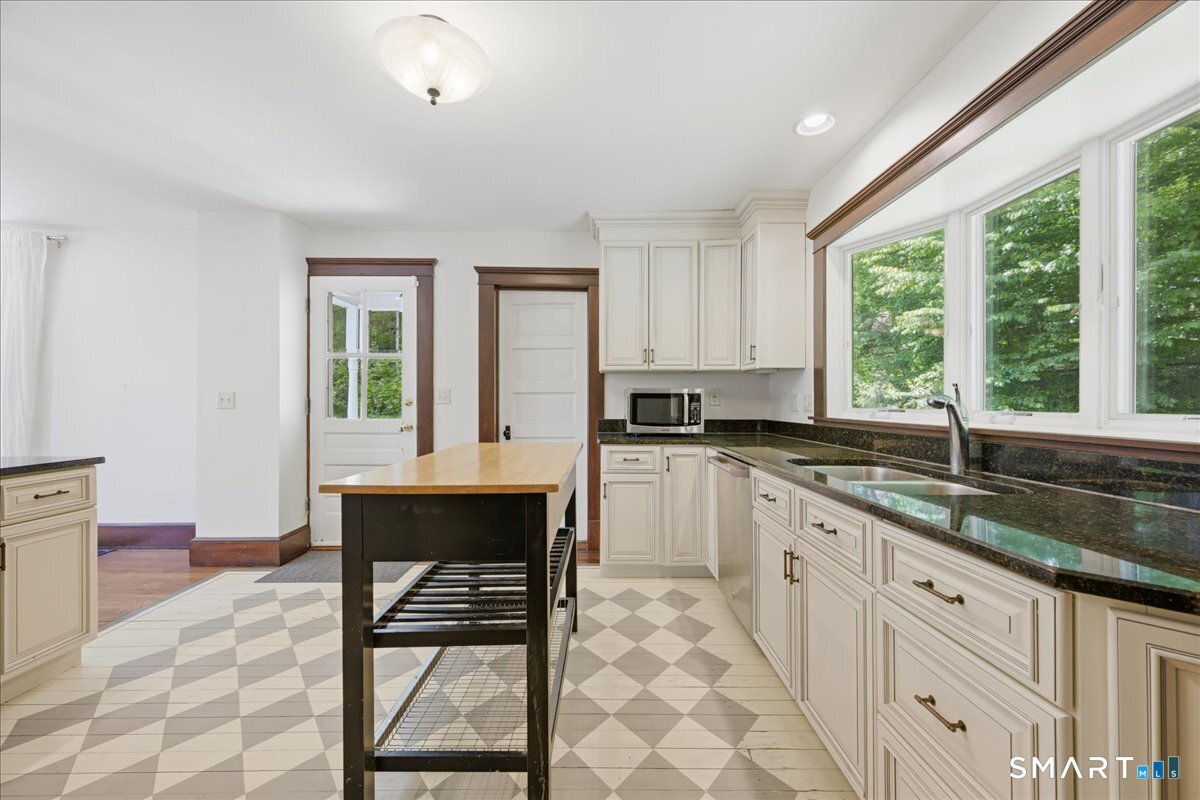 177 Union Street Photo 11