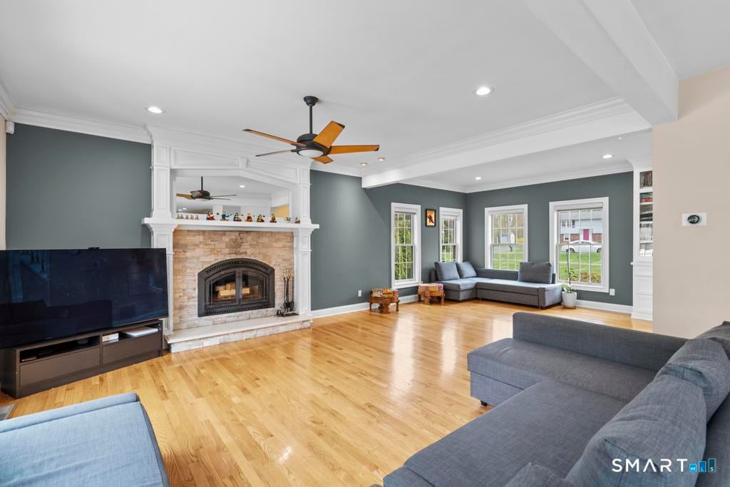 78 Glenmeadow Drive Photo 4