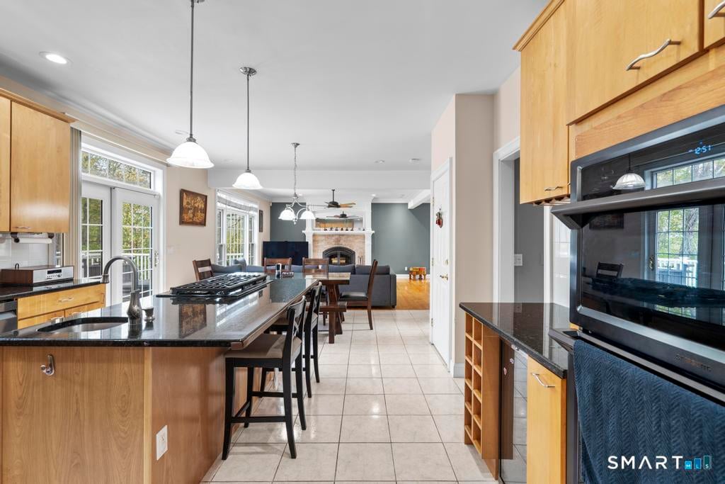 78 Glenmeadow Drive Photo 8
