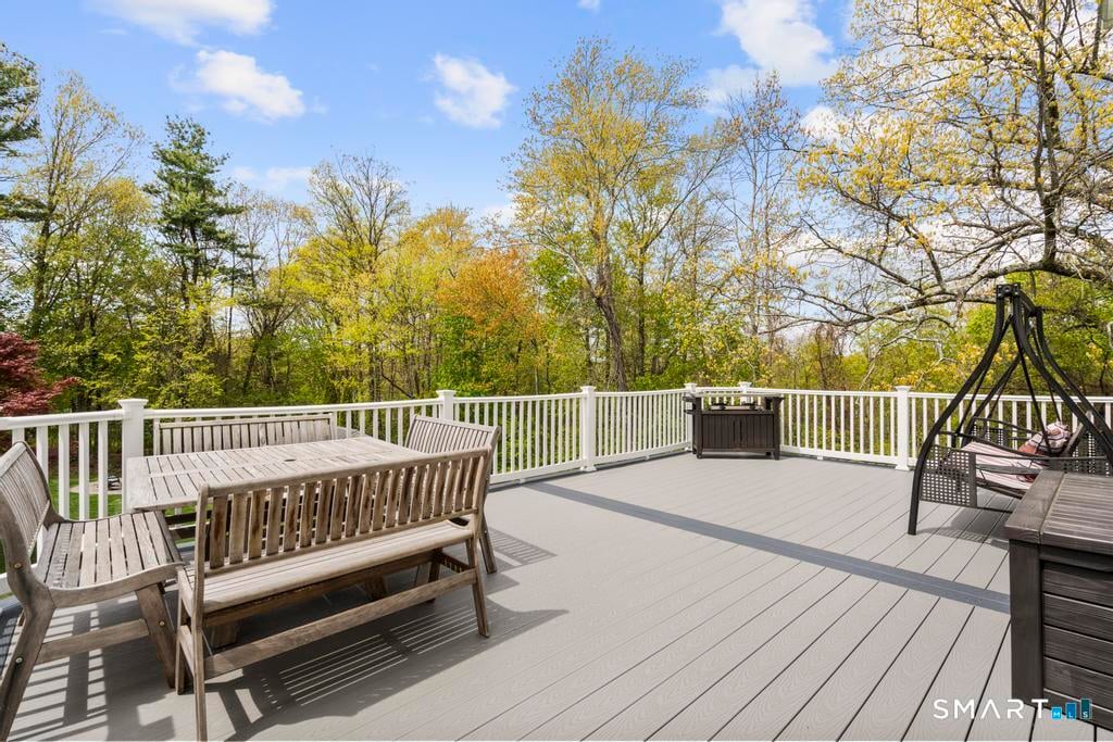 78 Glenmeadow Drive Photo 17