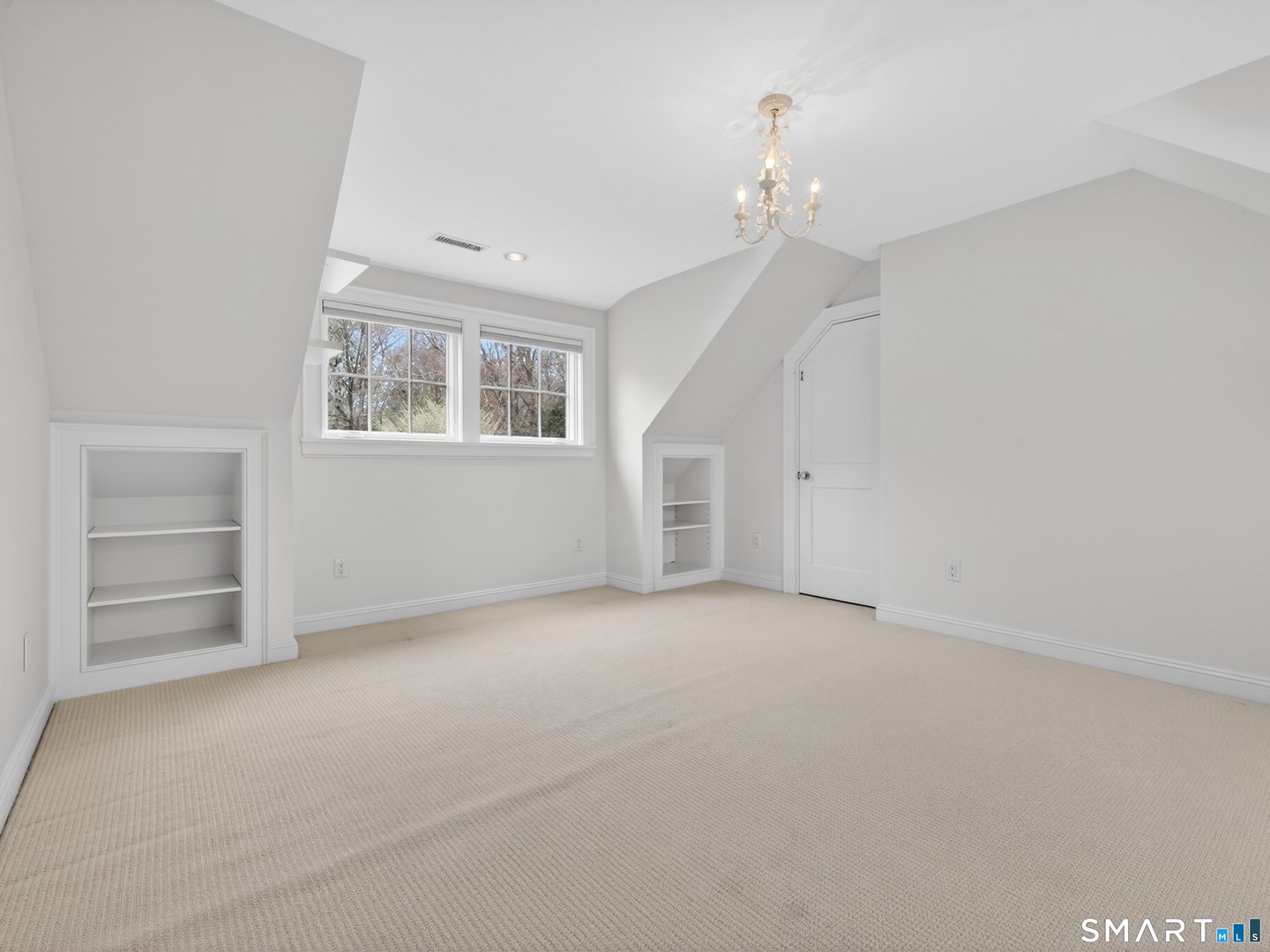 11 Westwood Drive Photo 18
