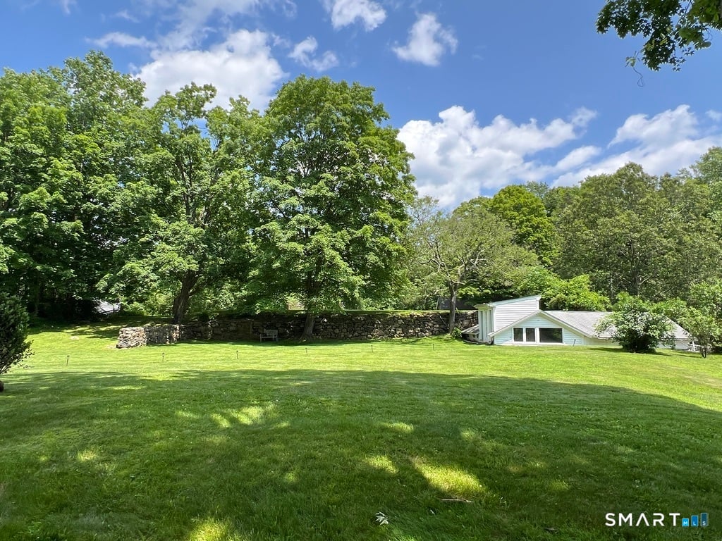 269 Farmingville Road Photo 14