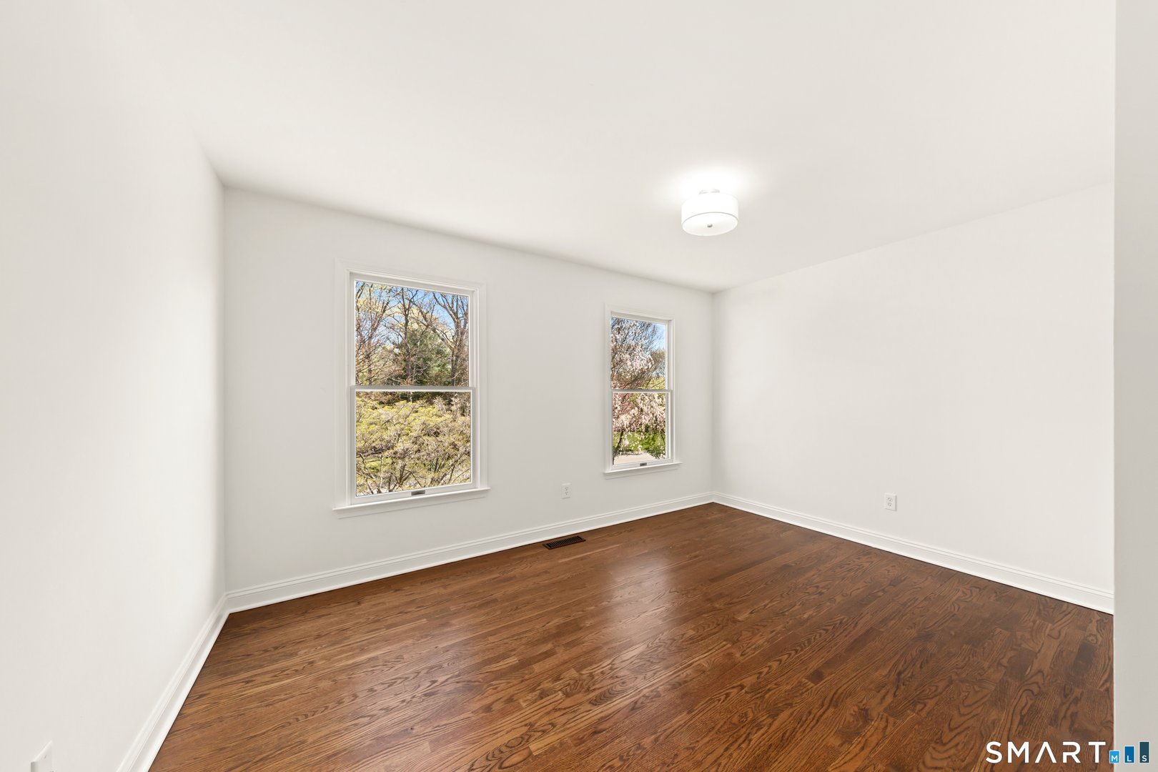 276 Flintlock Road Photo 29