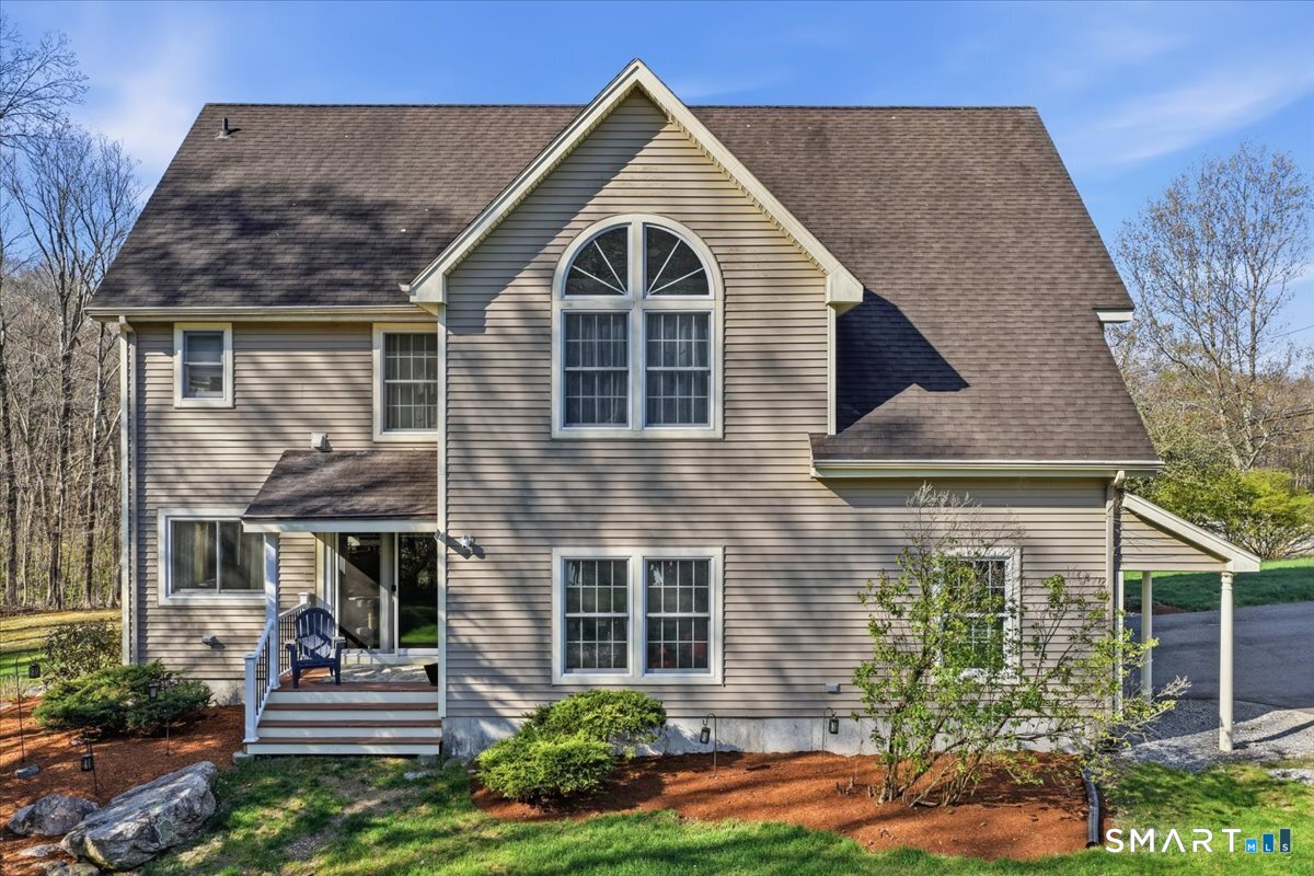 57 Forsyth Road Photo 3