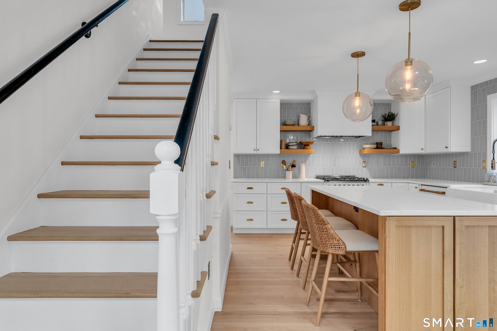 273 Seaside Avenue Photo 8