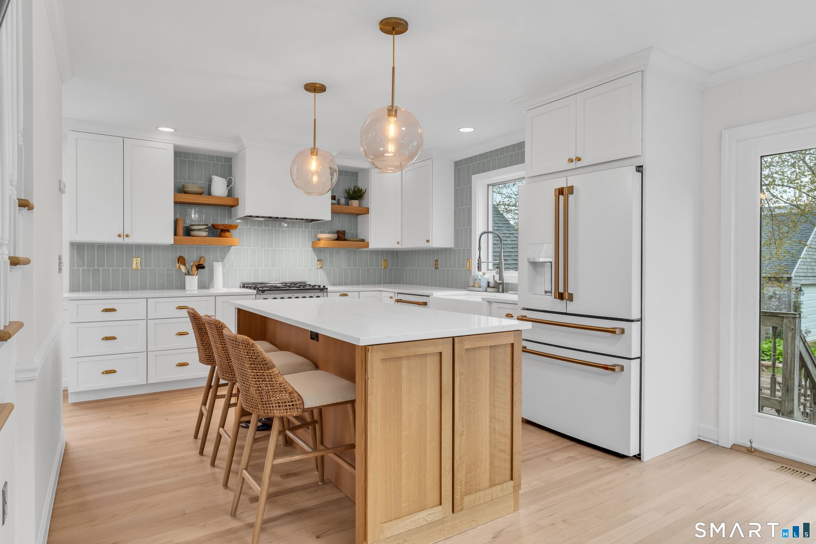 273 Seaside Avenue Photo 9