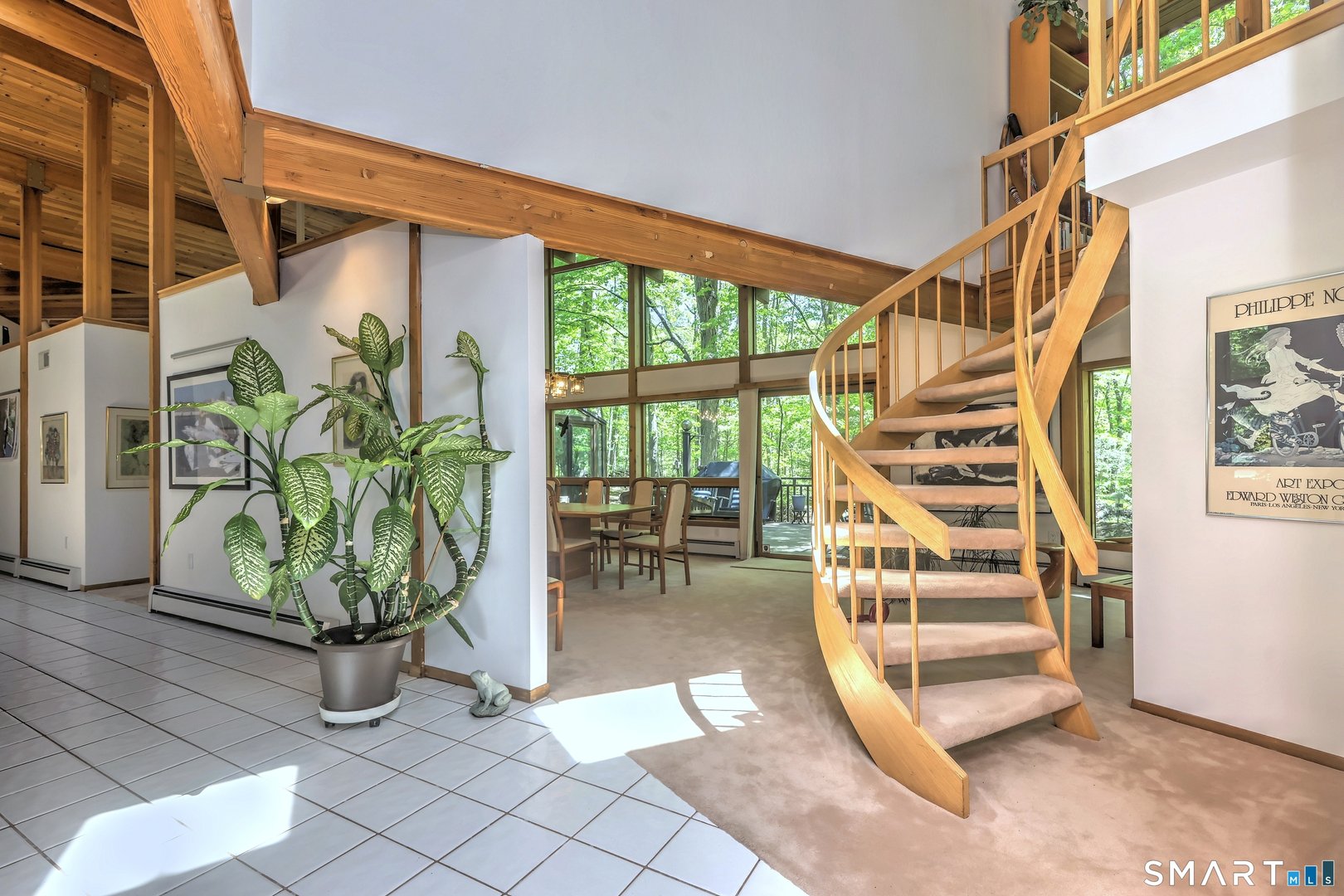 961 Green Circle Photo 7