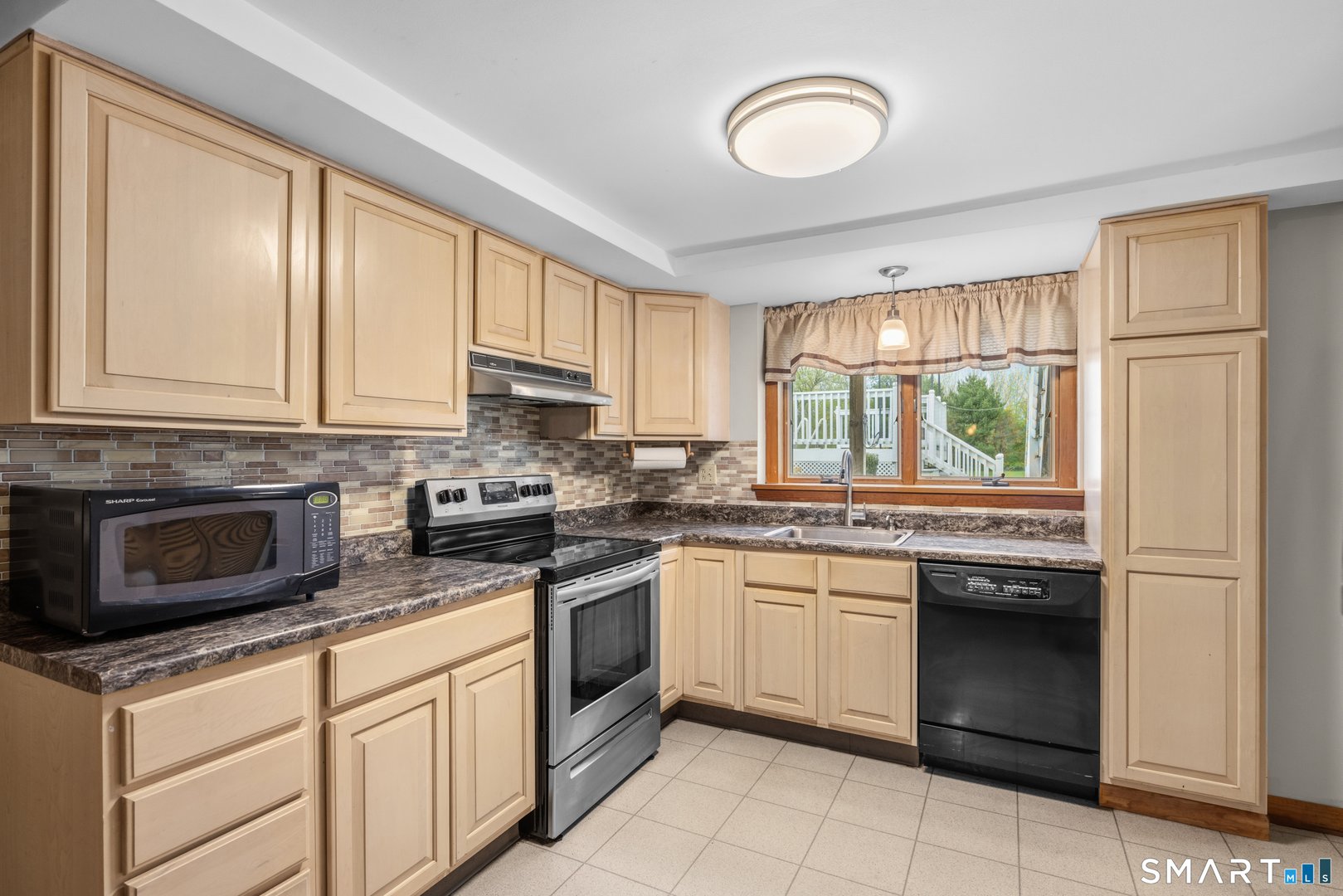 6 Tyler Drive Photo 27