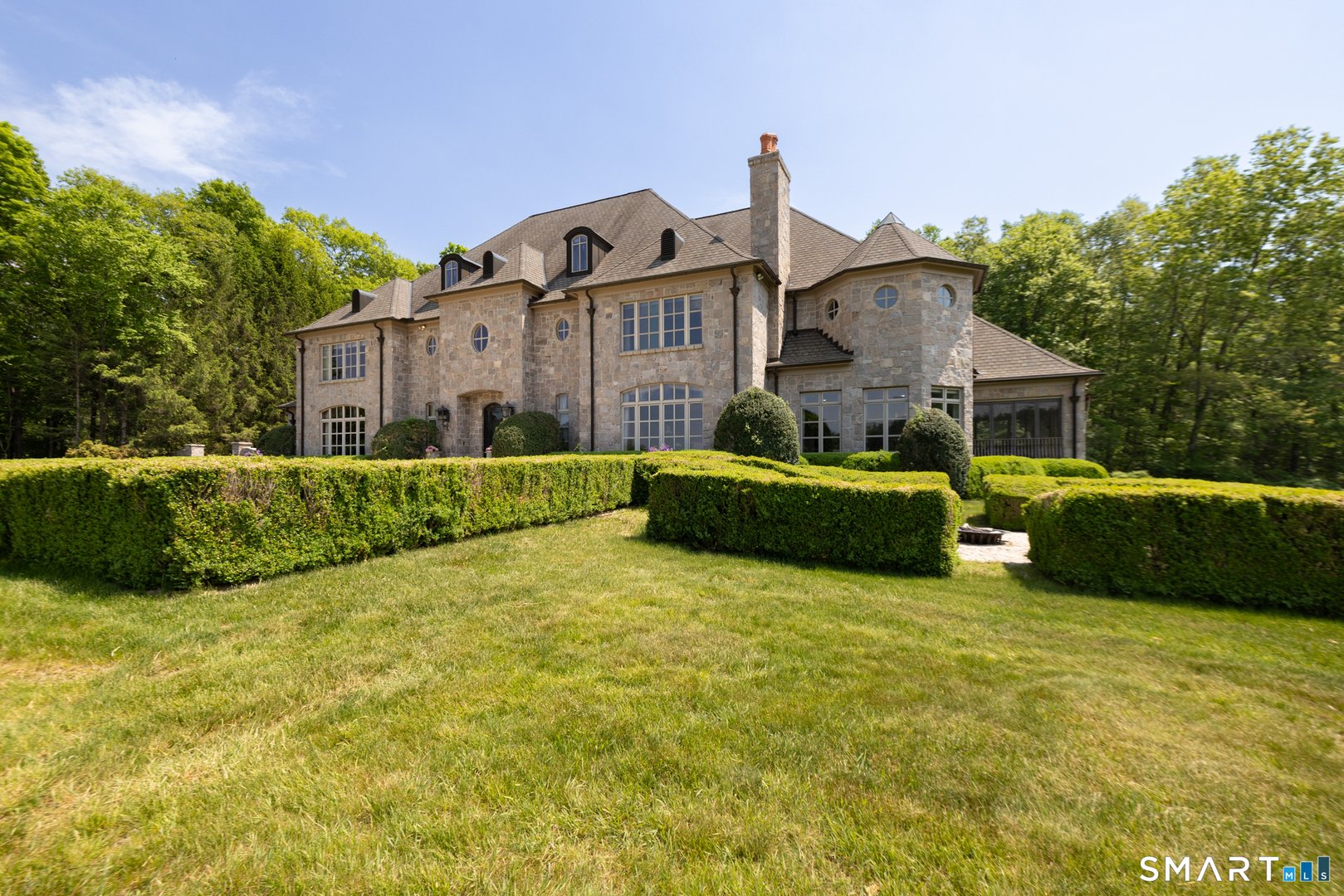 7 Equestrian Ridge Road Photo 1
