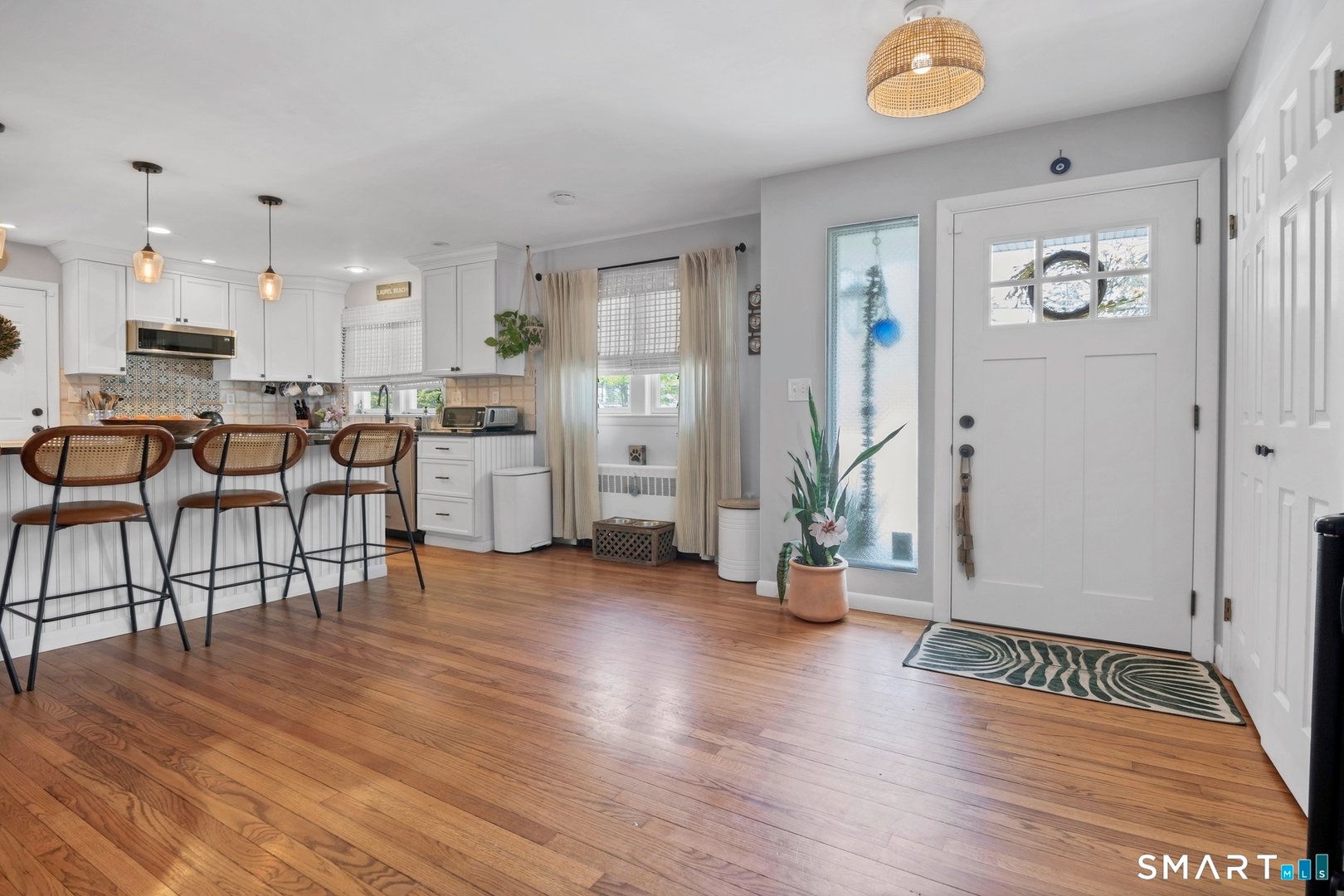 240 Third Avenue Photo 7