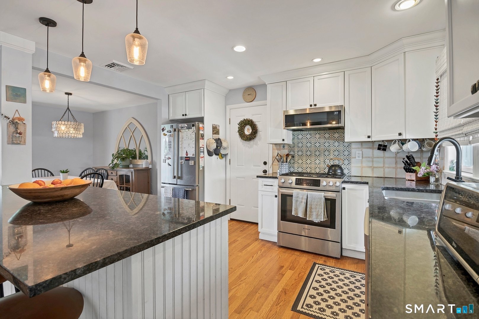 240 Third Avenue Photo 8