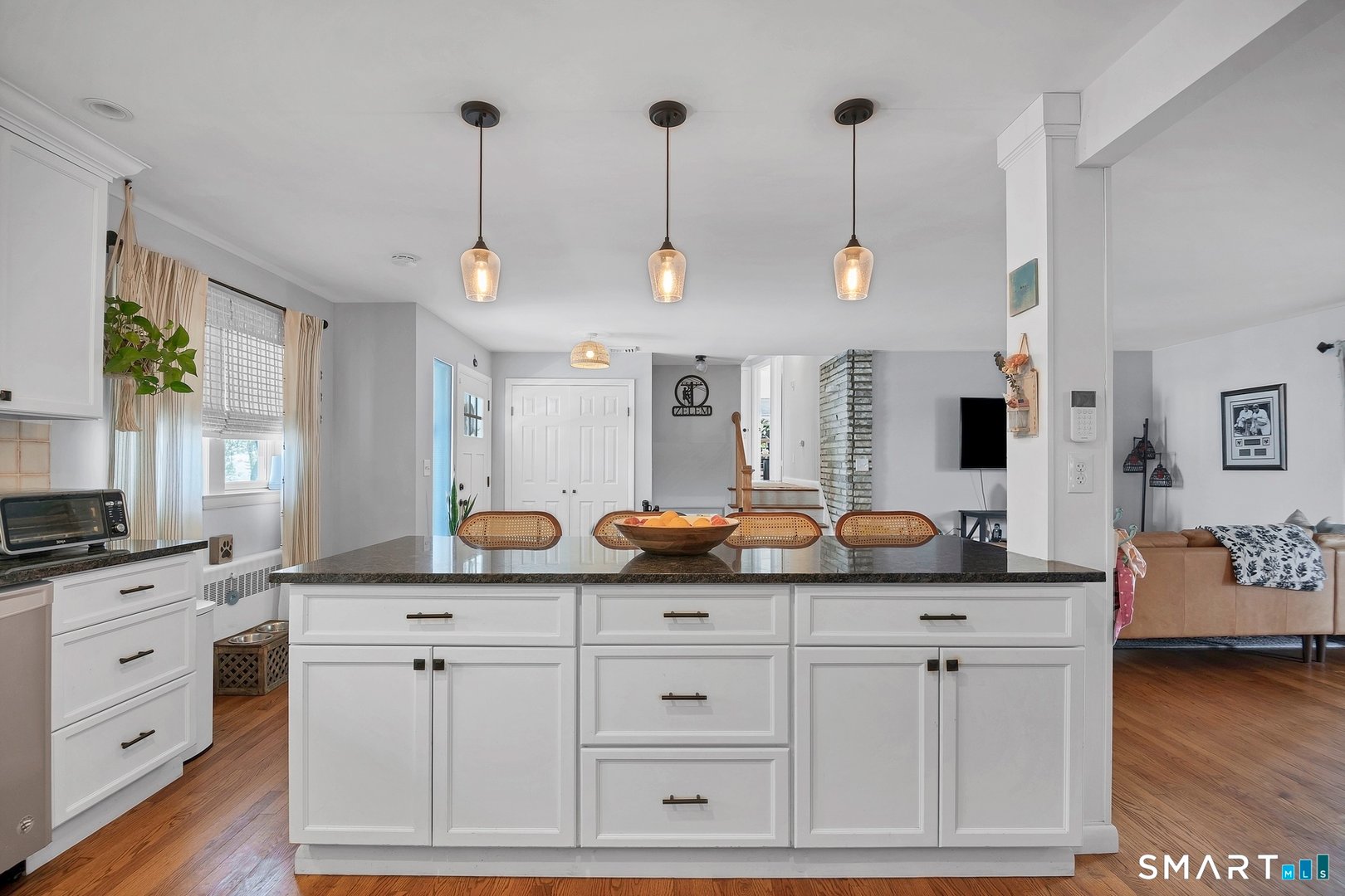 240 Third Avenue Photo 10