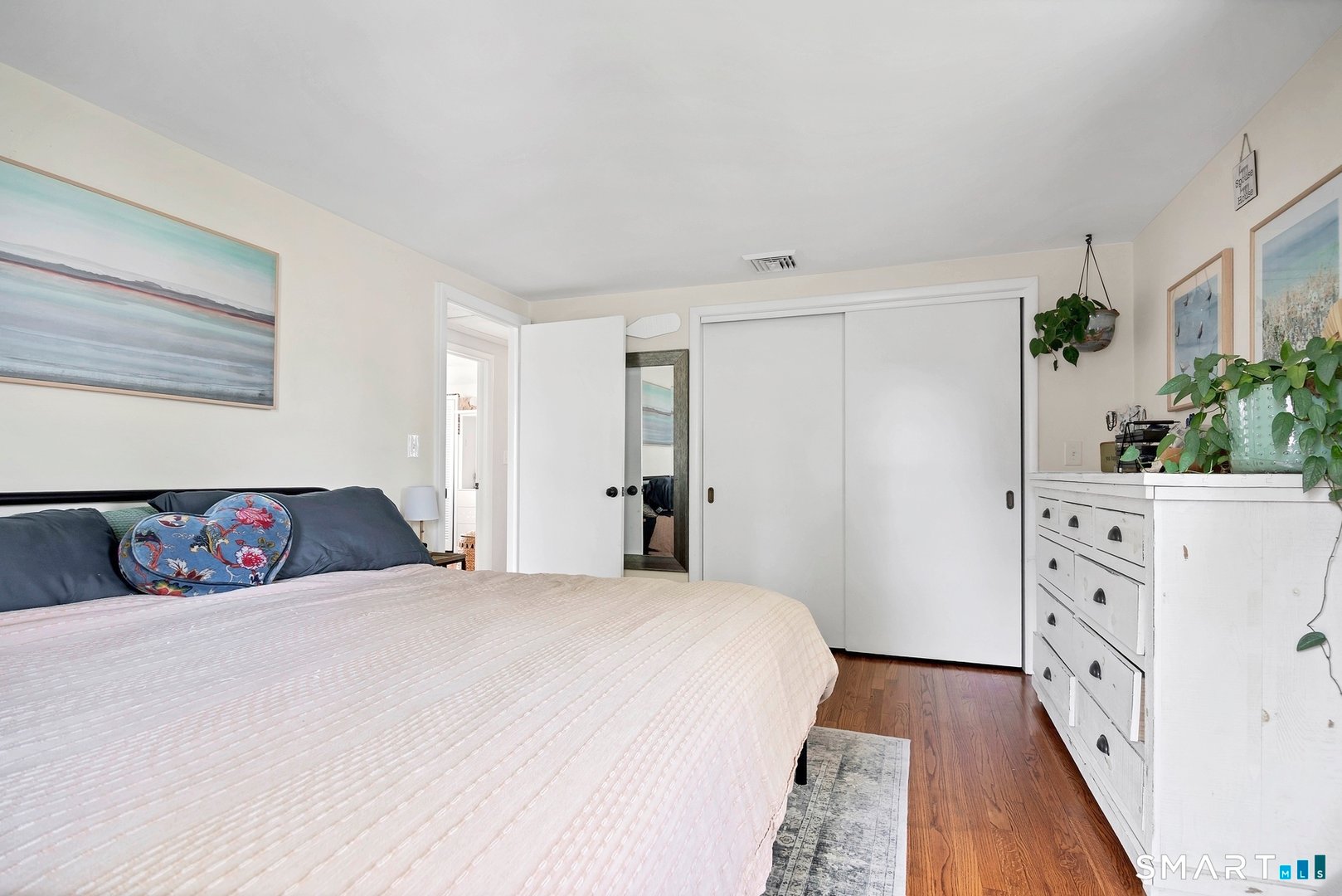 240 Third Avenue Photo 24